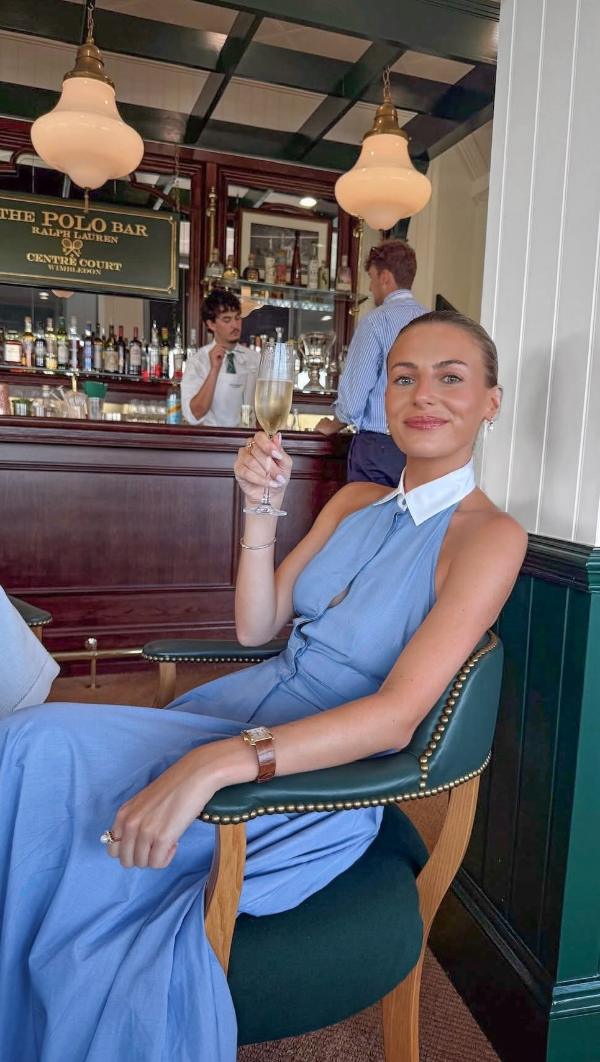 It’s US Open season in NYC and our talent, Caroline, partnered with @vuoriclothing to serve up the cutest tennis looks 🎾🤍